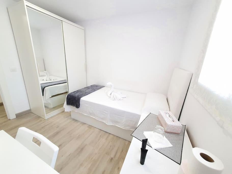 Habitaciones Bonitas Y Comodas Оспиталет-де-Льобрегат Экстерьер фото